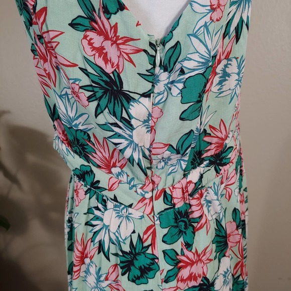 Lost + Wander Maxi Sleeveless with peep hole in the middle of dress Size L - Picture 8 of 10